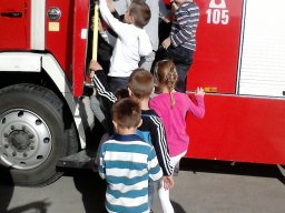 TŰZOLTÓSÁGON A CSODAVÁR