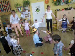 Az édesanyákat köszöntöttük Meseréten