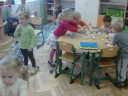 kicsik a csodavárban