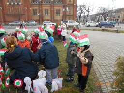 MÁRCIUS 15.- MESERÉT