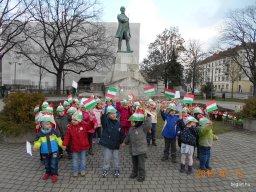 MÁRCIUS 15.- MESERÉT