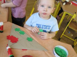 MÁRCIUS 15.- MESERÉT