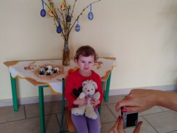 A Csodavár csoportosok a tavasz első sugarait kihasználva sétálni indultak