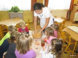 hagyományok zengőerdő