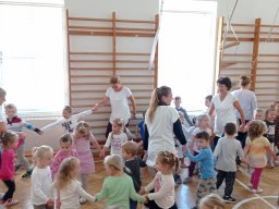 Udvarszentelés és az új kiscsoportosok befogadó ünnepsége